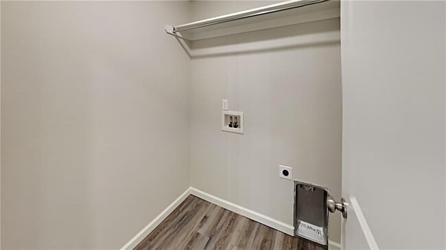 Building Photo - 489 Hardesty Dr