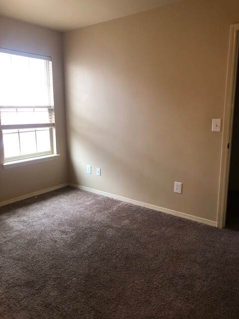 Building Photo - 4 bedroom in Tradewinds