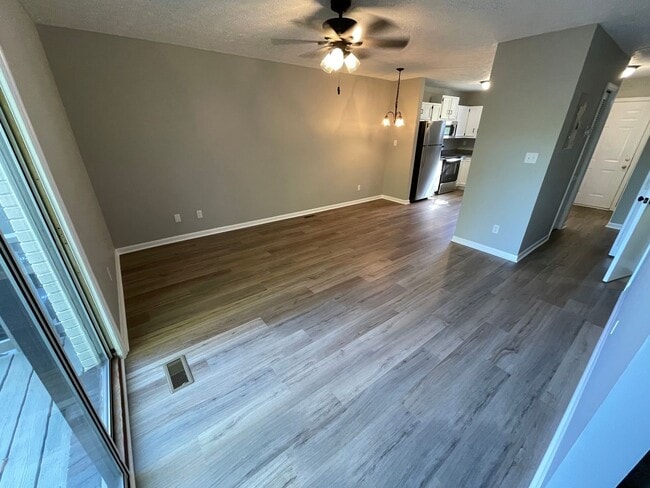Building Photo - 17-21 Seminole Drive Tri-Plex