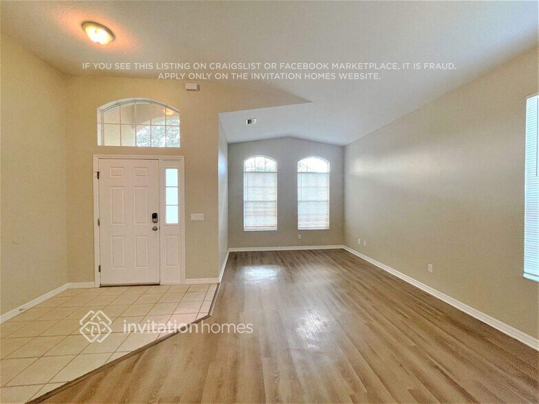 Building Photo - 6016 36th Ct E