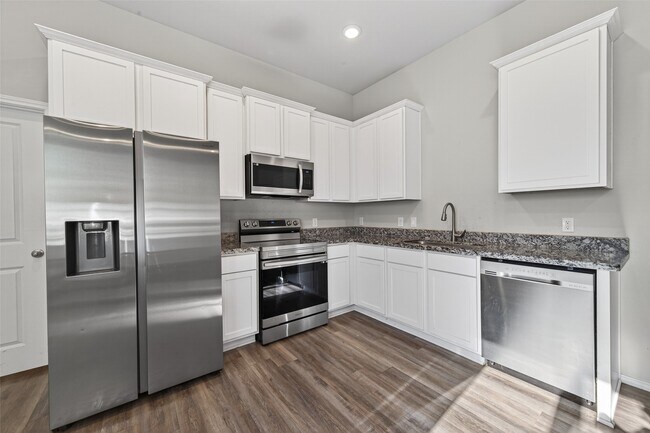 Building Photo - 12004 Canal St