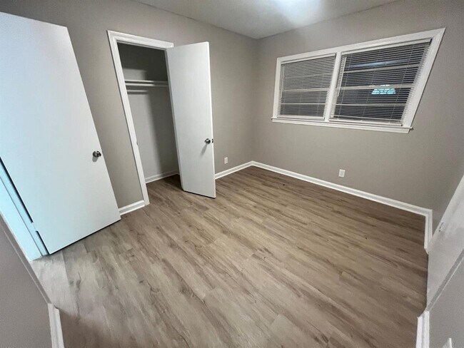 Building Photo - 4407 Pate Dr