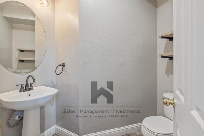 Building Photo - 3169 Brickfield Ave