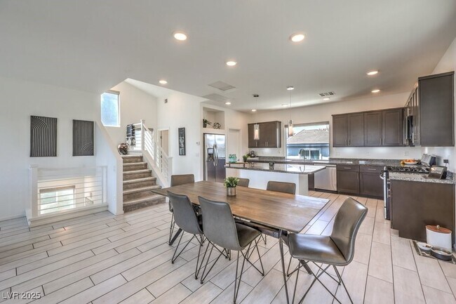 Building Photo - 8092 Haywood Estate Ave