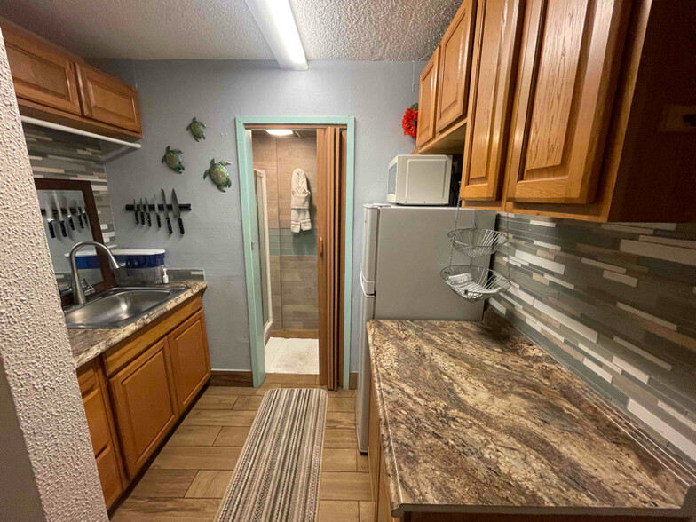 Building Photo - 75-5776-5776 Kuakini Hwy