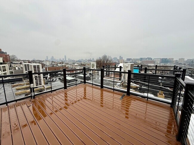 Building Photo - 120 Emerson St