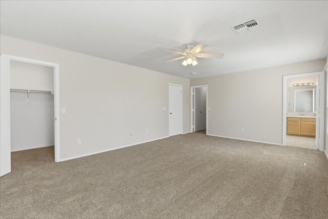 Building Photo - 3 Bedroom Home in Cooper Commons Near S Cooper Rd and E Hunt Highway!