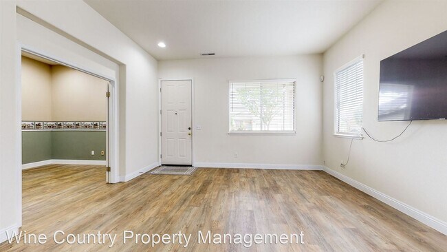 Building Photo - 4 br, 2 bath House - 2018 Lone Star Court