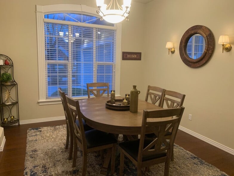 Building Photo - 191 N Cove Colony Way