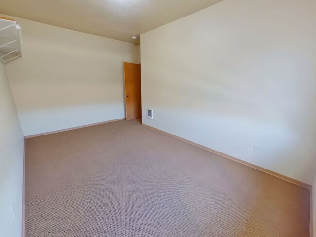 Building Photo - 773-777 East 18th Ave