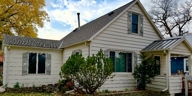 Building Photo - 309 10th St NW