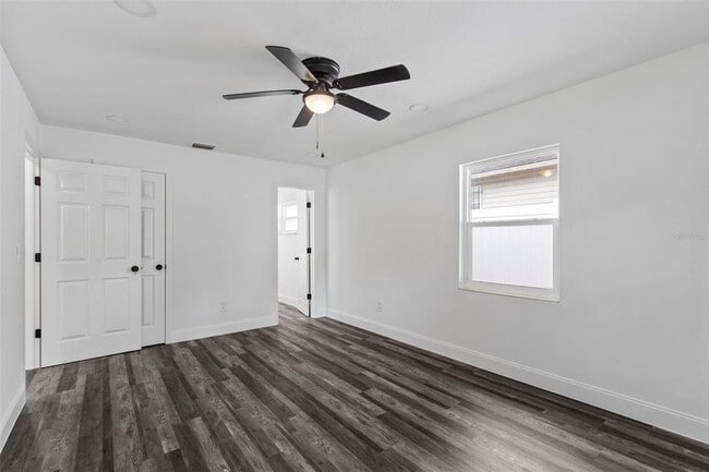 Building Photo - 2616 E 21st Ave