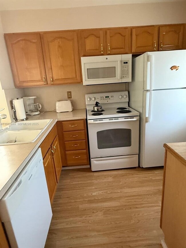 Building Photo - 4025 N Federal Hwy