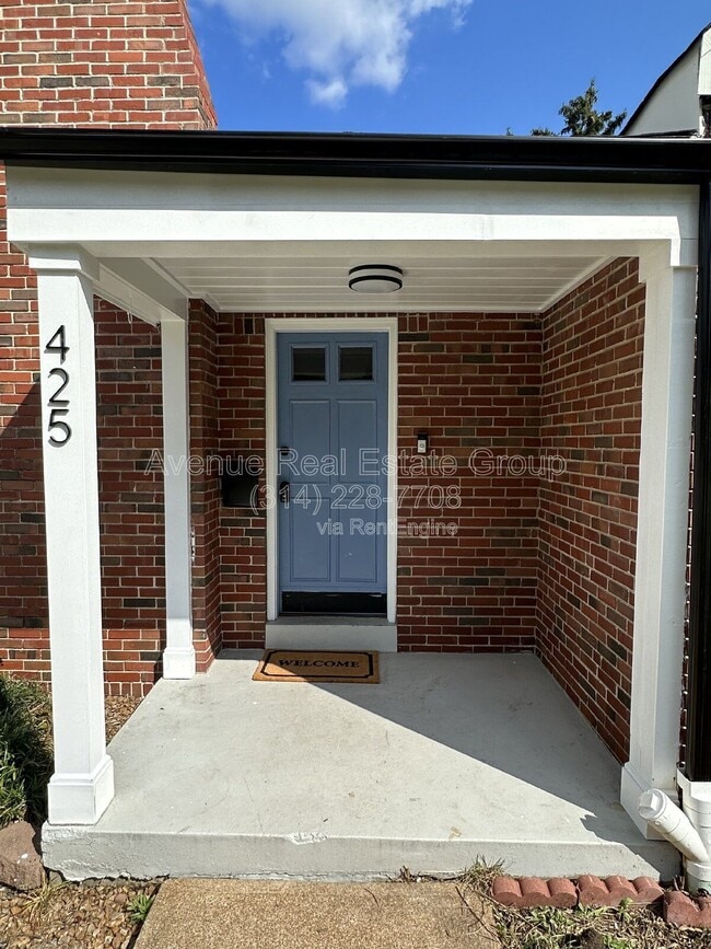 Building Photo - 425 Bismark Ave