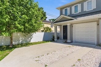 Building Photo - 3902 W Everett Ave