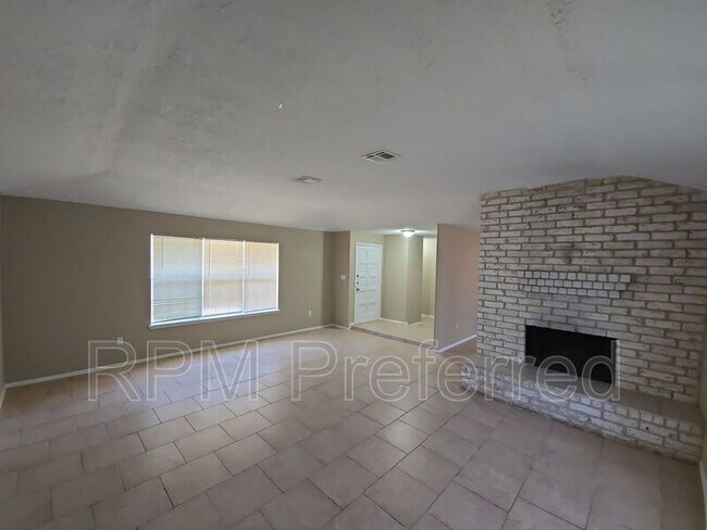 Building Photo - 23207 Pine Post Ln