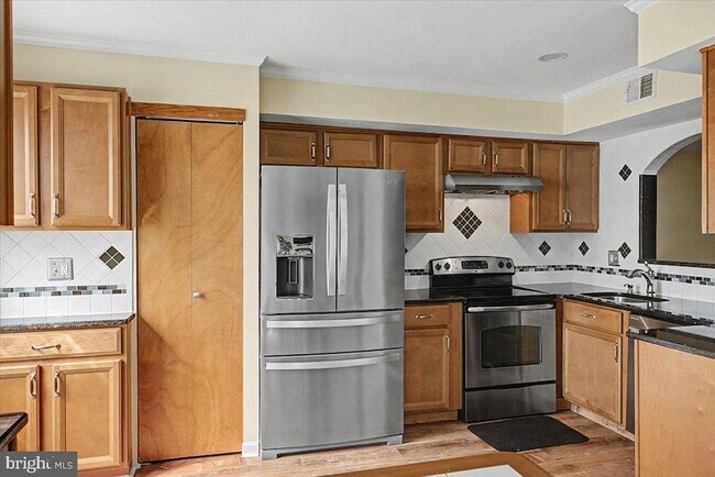 Building Photo - 2282 Suzann Dr