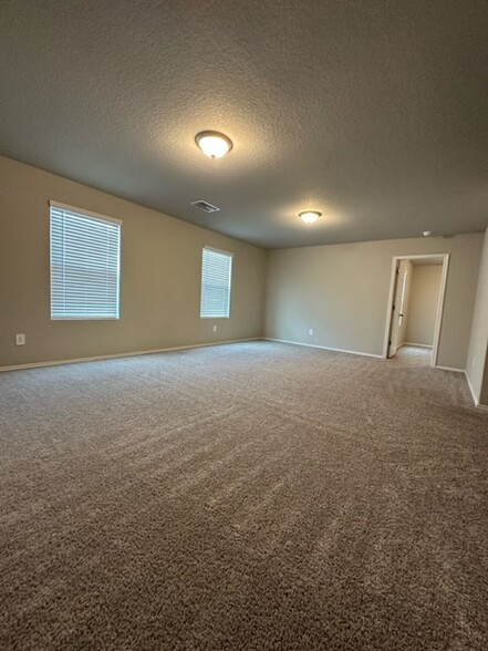 Master bedroom - 2130 Dry Moss Pass