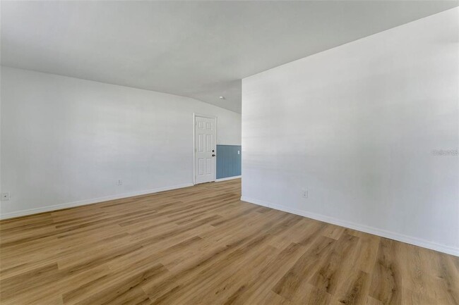 Building Photo - 11134 Harding Dr