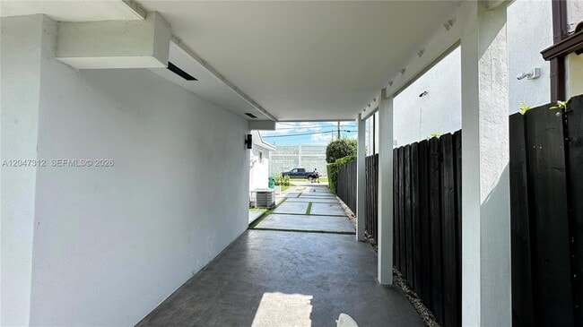 Building Photo - 4288 SW 9th St