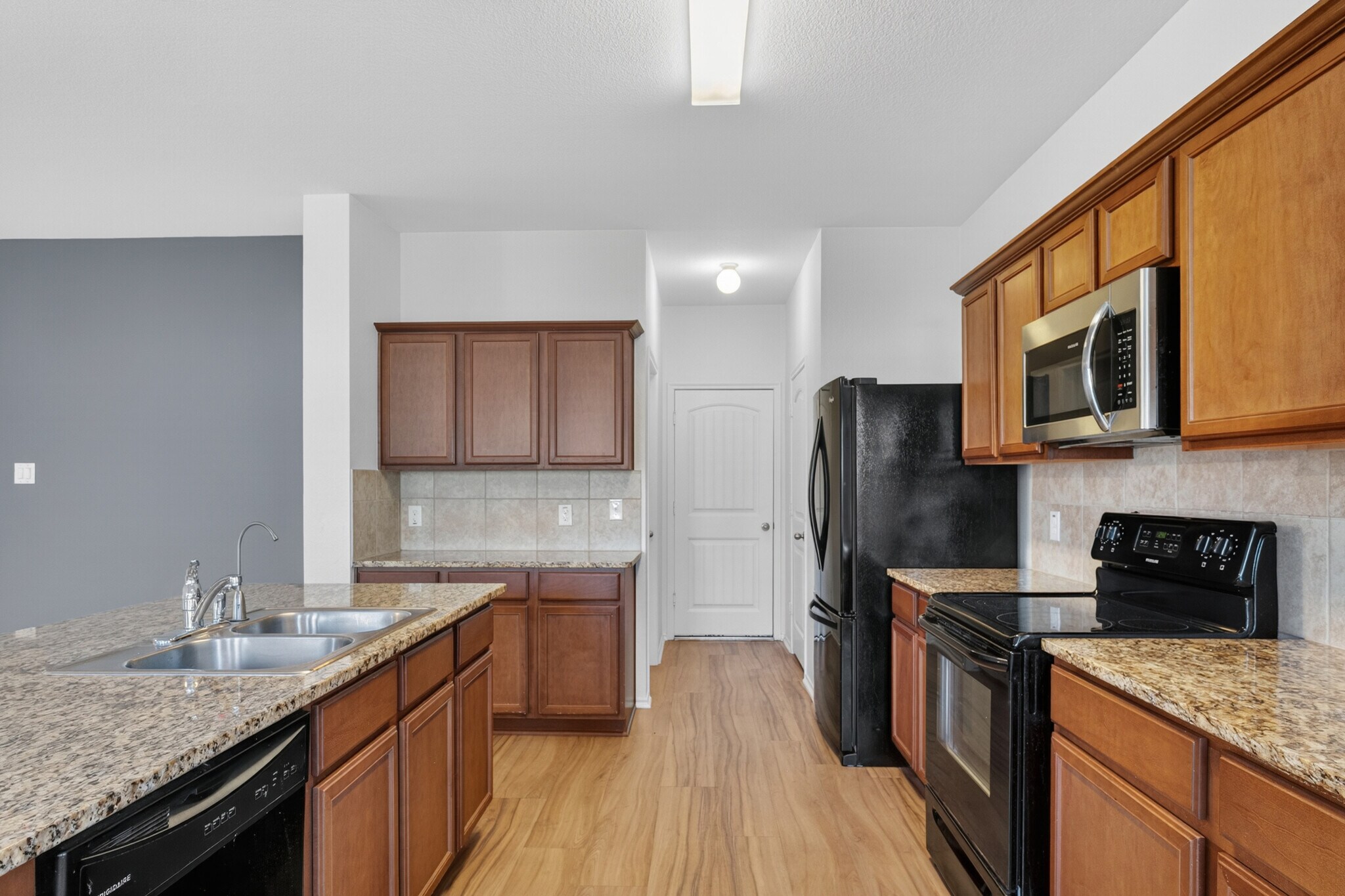 Building Photo - 1702 Wild Rye Cir