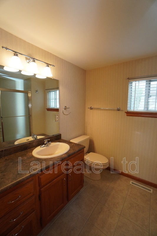 Building Photo - 5474 W Canyon Trail