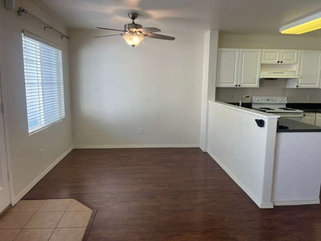 Building Photo - 3 bed 2.5 Bath 2 car garage/ Central AC/ Ewa Beach!