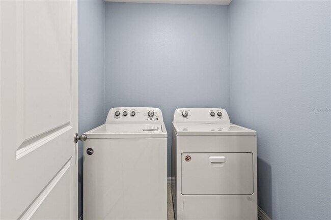 Building Photo - 34044 Sorrel Mint Dr