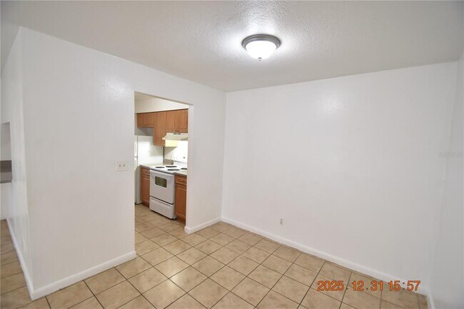 Building Photo - 6618 N Church Ave