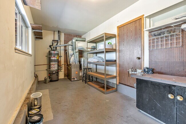 Building Photo - 24 El Rey Rd