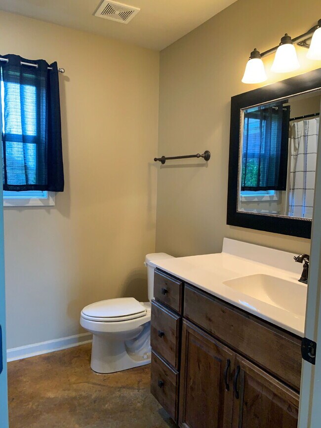 Building Photo - 434 Wildwood Point