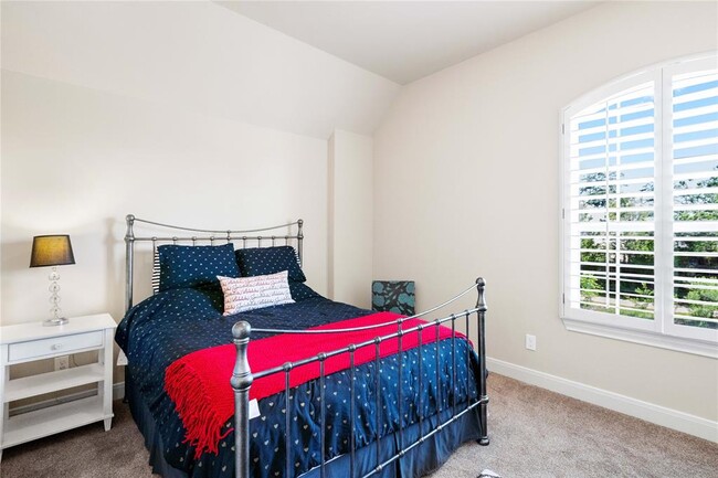 Building Photo - 27 S Greenprint Cir