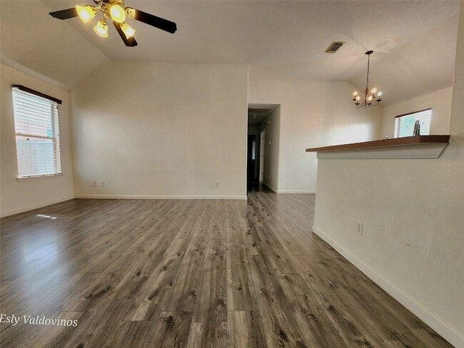 Building Photo - 638 Aldenwick Ln