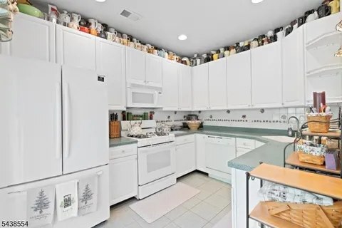 Building Photo - 18 Kentworth Ct