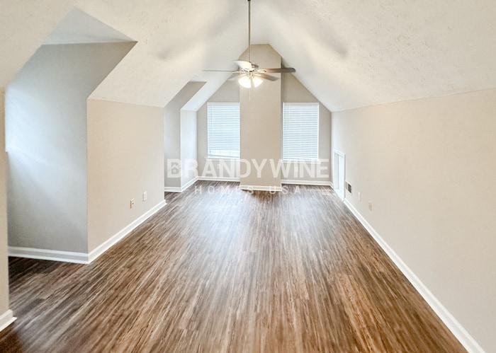 Building Photo - 2757 Sanibel Ln SE