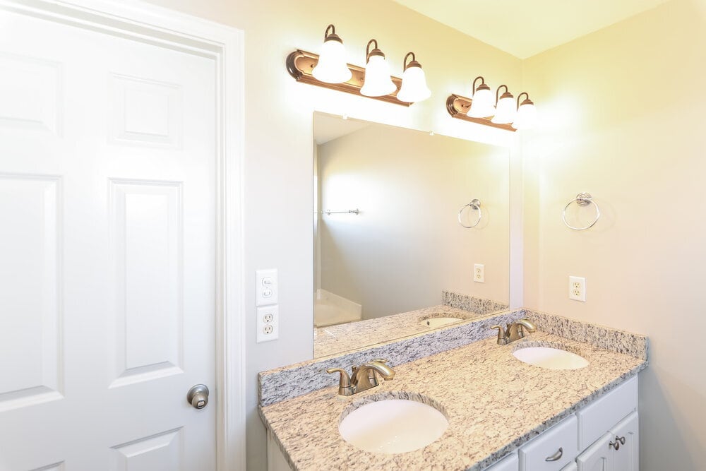 Building Photo - 10333 Cottage Oaks Dr