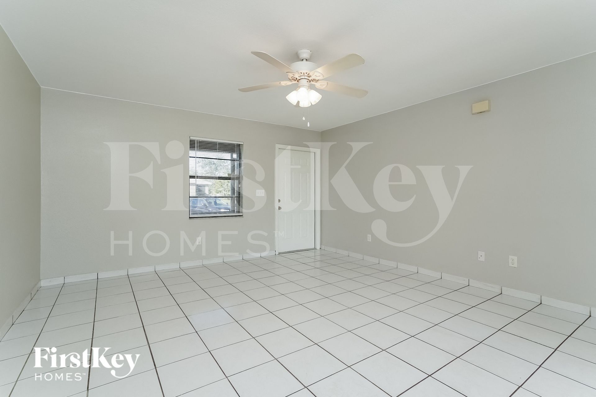 Building Photo - 2603 NE 4th Ave