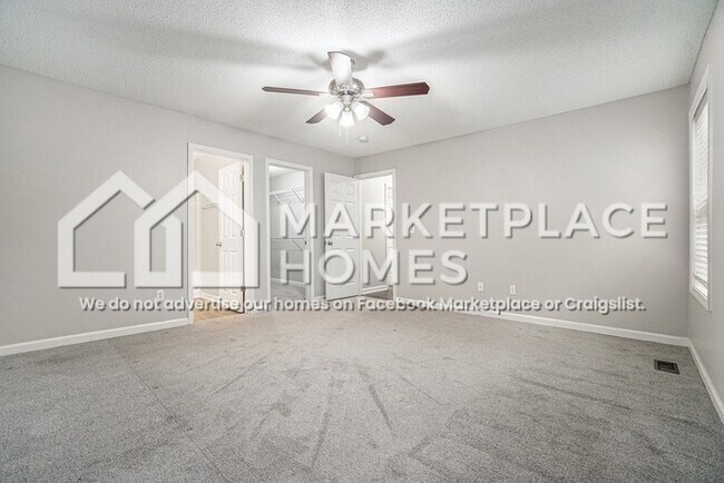 Building Photo - 141 Stable Ln