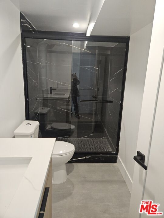 Building Photo - 603 E 46th St