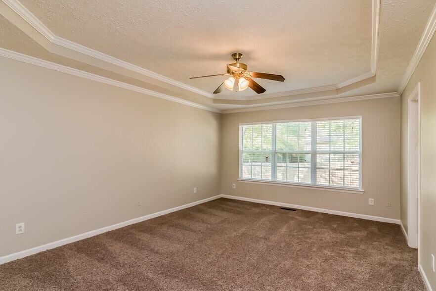 Building Photo - 1004 Blue Mountain Ln