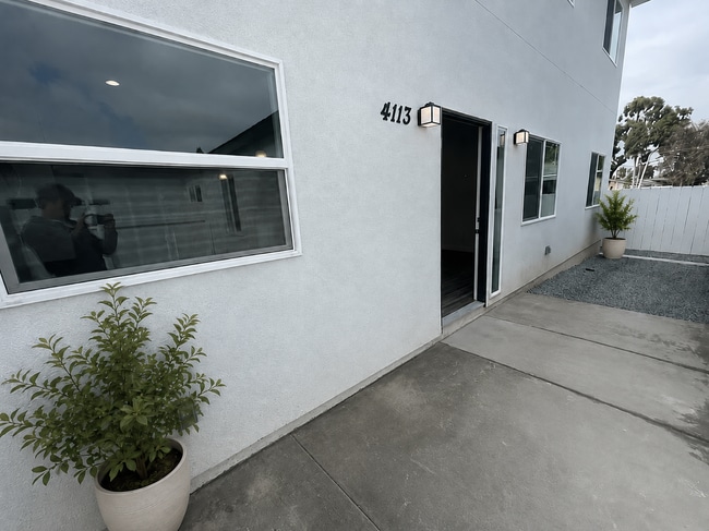Building Photo - BETA APTS