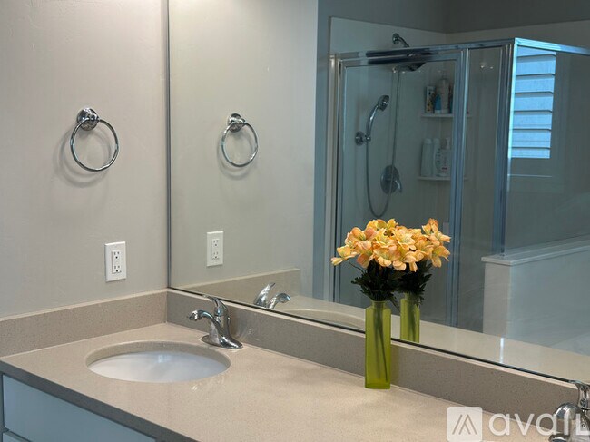 Building Photo - 10814 Harvest Pointe Dr
