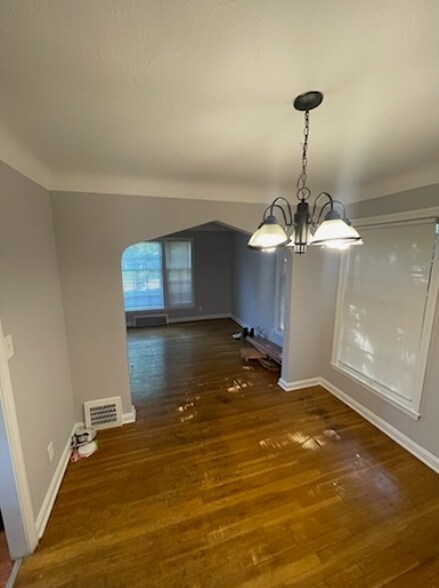 Building Photo - 21271 Tracy Ave
