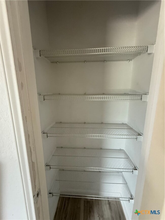 Building Photo - 426 Wind Gust