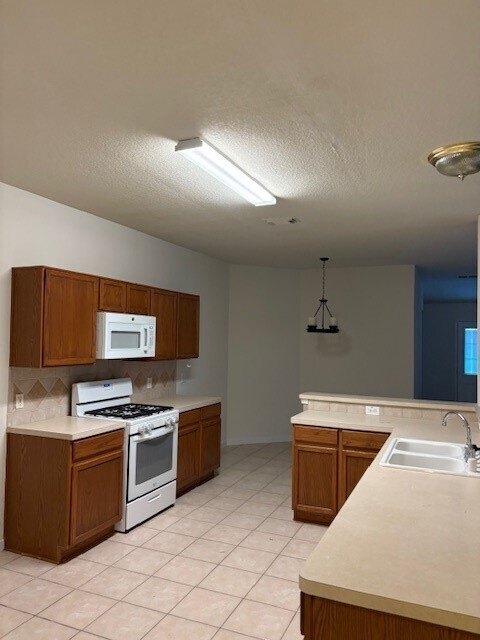 Primary Photo - 19118 Avalon Springs Dr