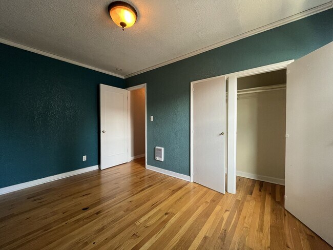 Building Photo - Stylish Condo at Terrazzo with Hardwood Floors, Open Modern Kitchen & Great Location