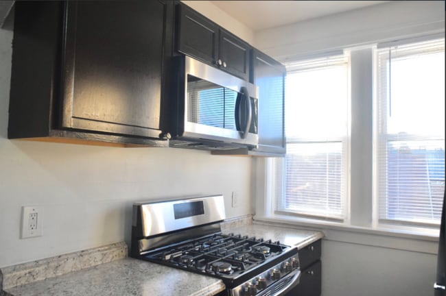 Building Photo - 6655 Berthold Ave