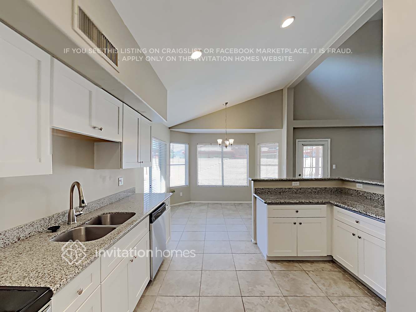 Building Photo - 4054 W La Junta Dr