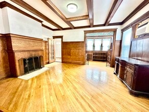 Building Photo - 163 Jewett Ave