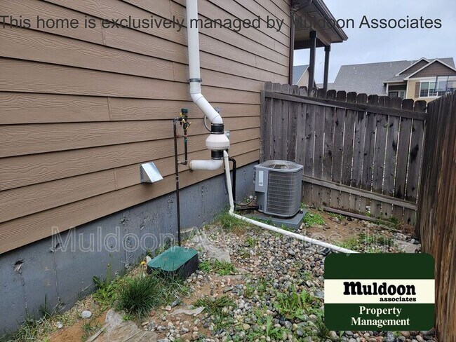 Building Photo - 6052 San Mateo Dr